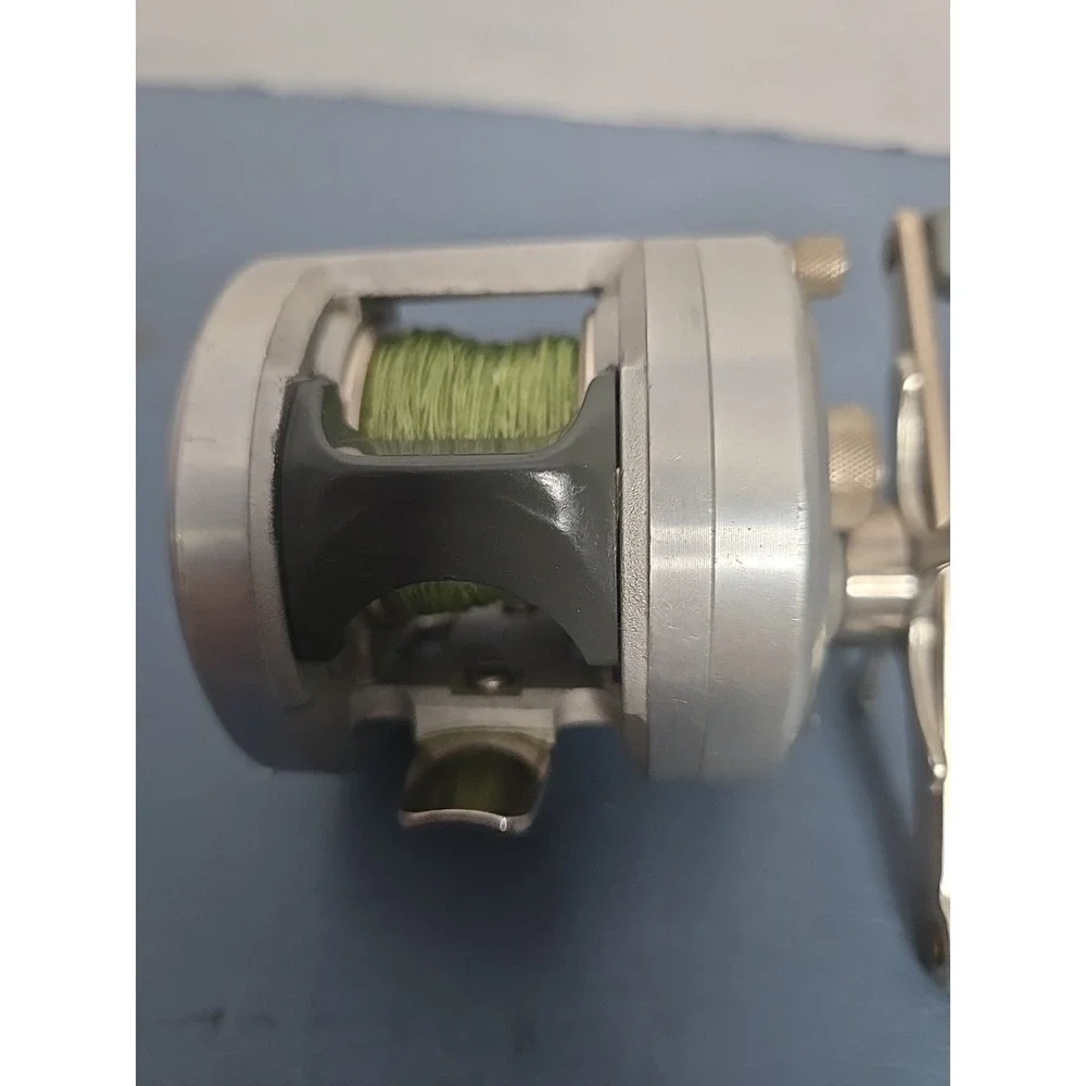 Quantum US 300 Baitcast. Reel Fishing‎ Reel